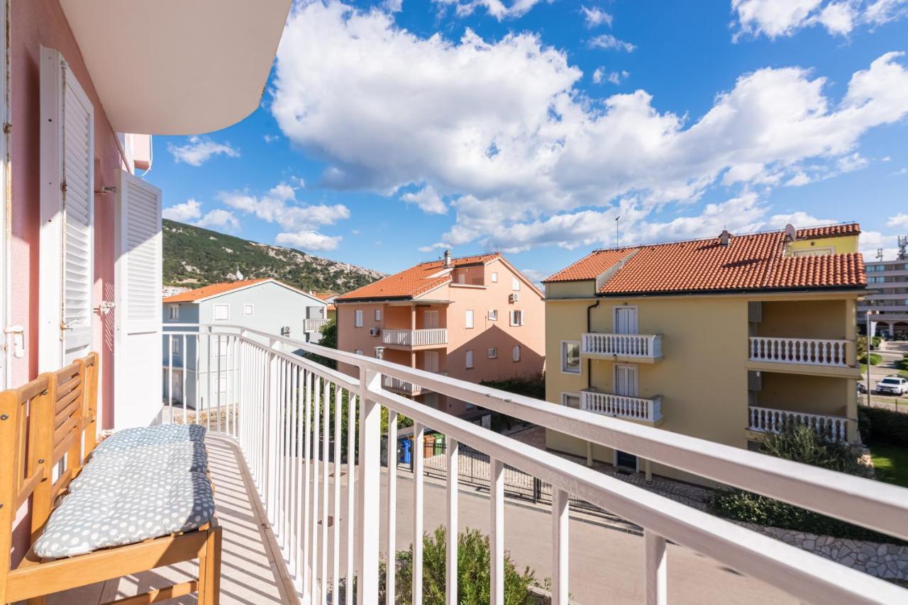 Beautiful Apartment Lovorka 6 , Baska, Krk Экстерьер фото
